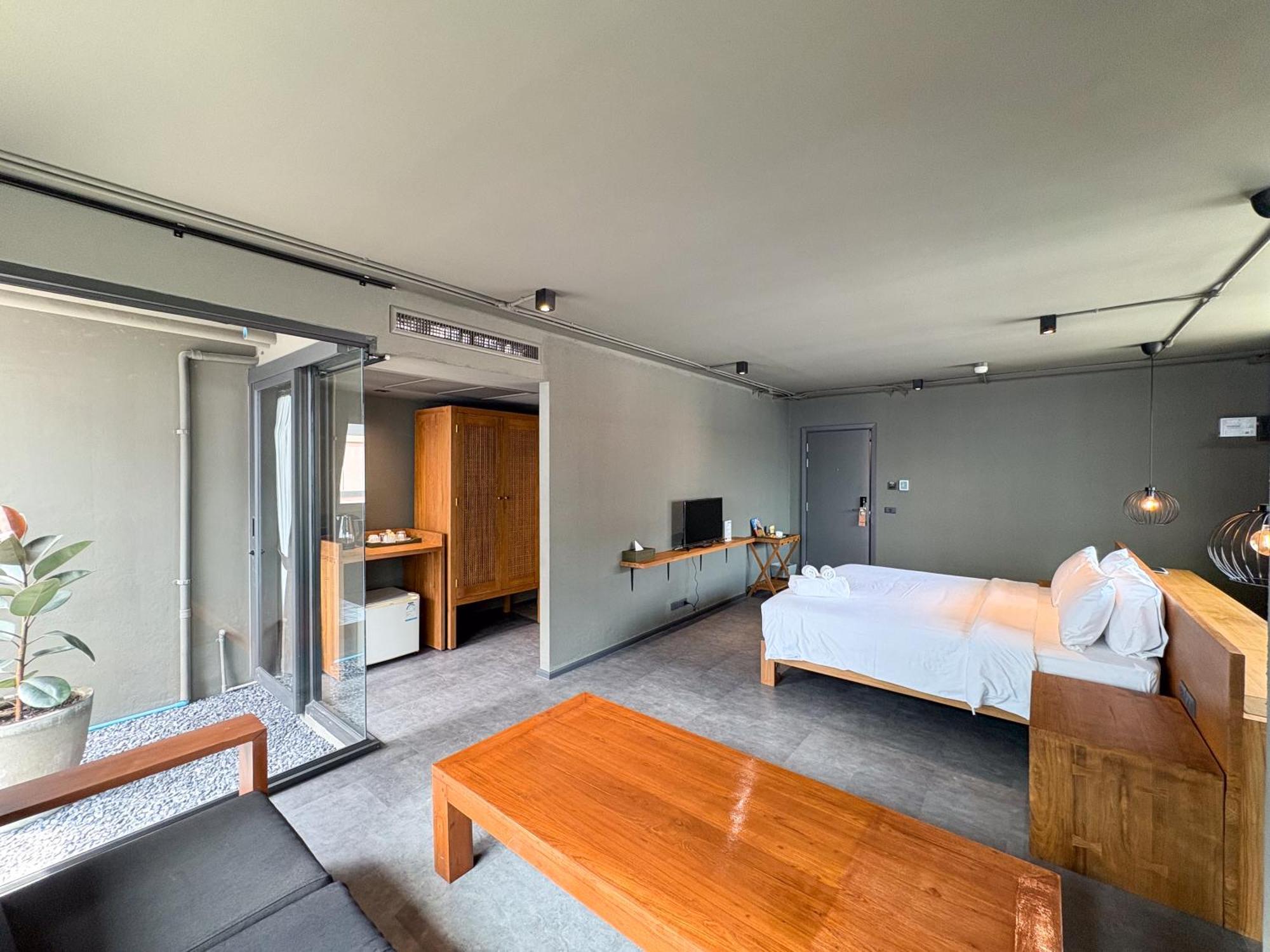 Centric Place Hotel Bangkok Bagian luar foto