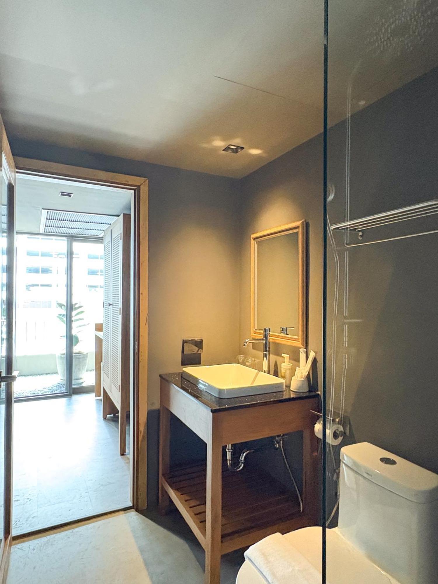 Centric Place Hotel Bangkok Bagian luar foto