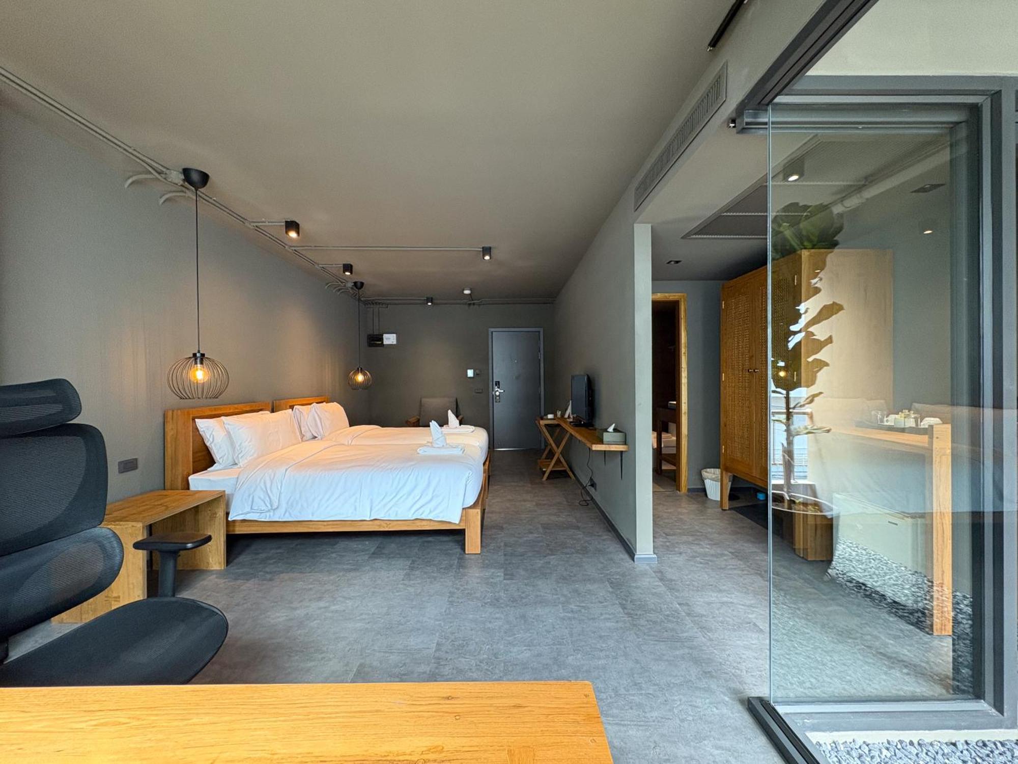 Centric Place Hotel Bangkok Bagian luar foto