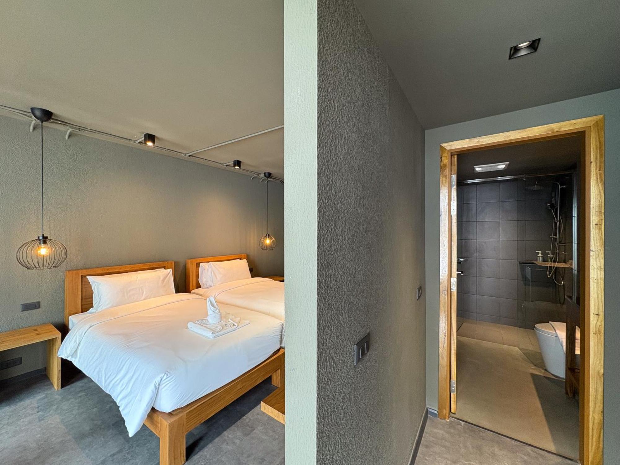 Centric Place Hotel Bangkok Bagian luar foto