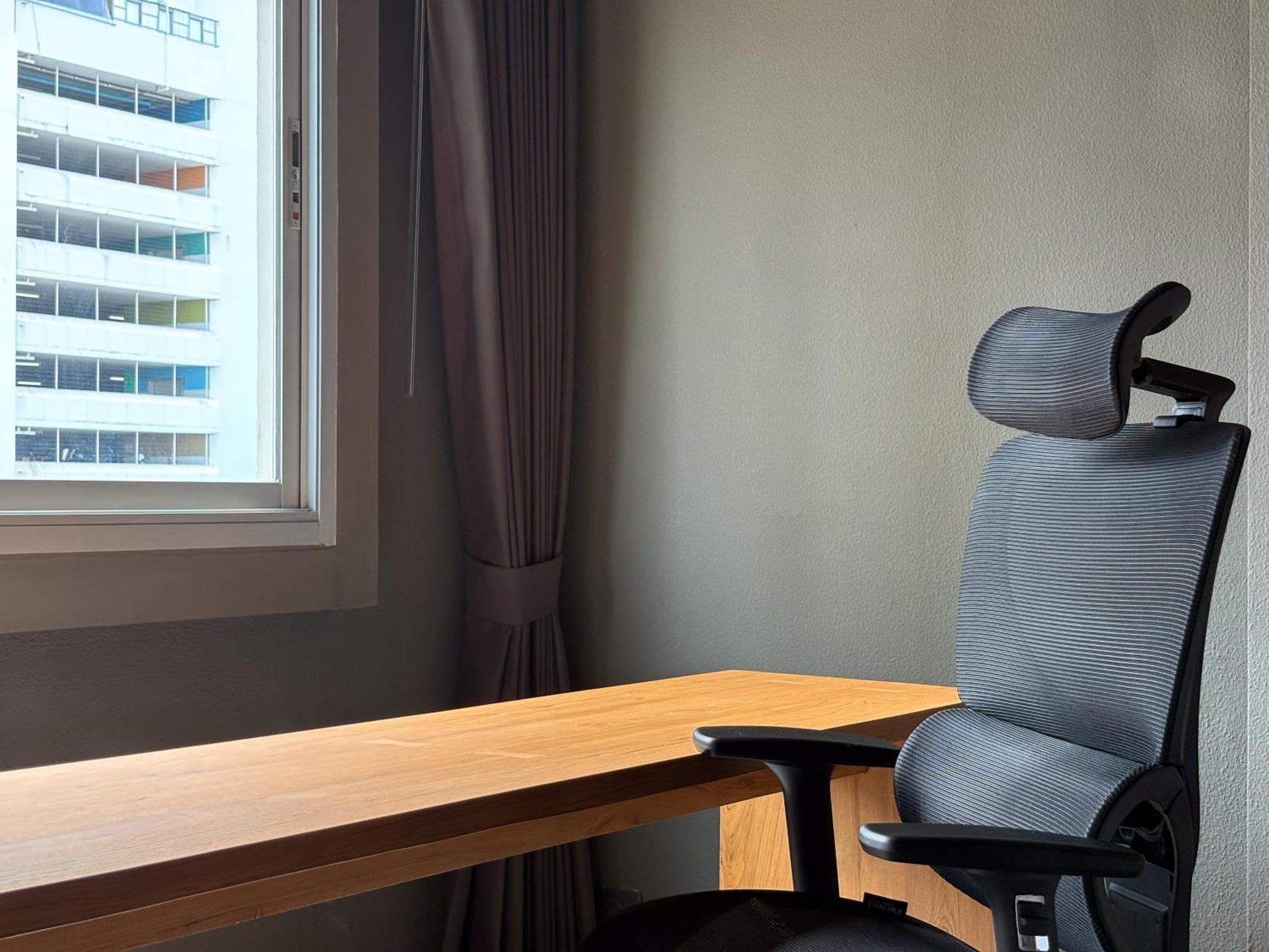 Centric Place Hotel Bangkok Bagian luar foto