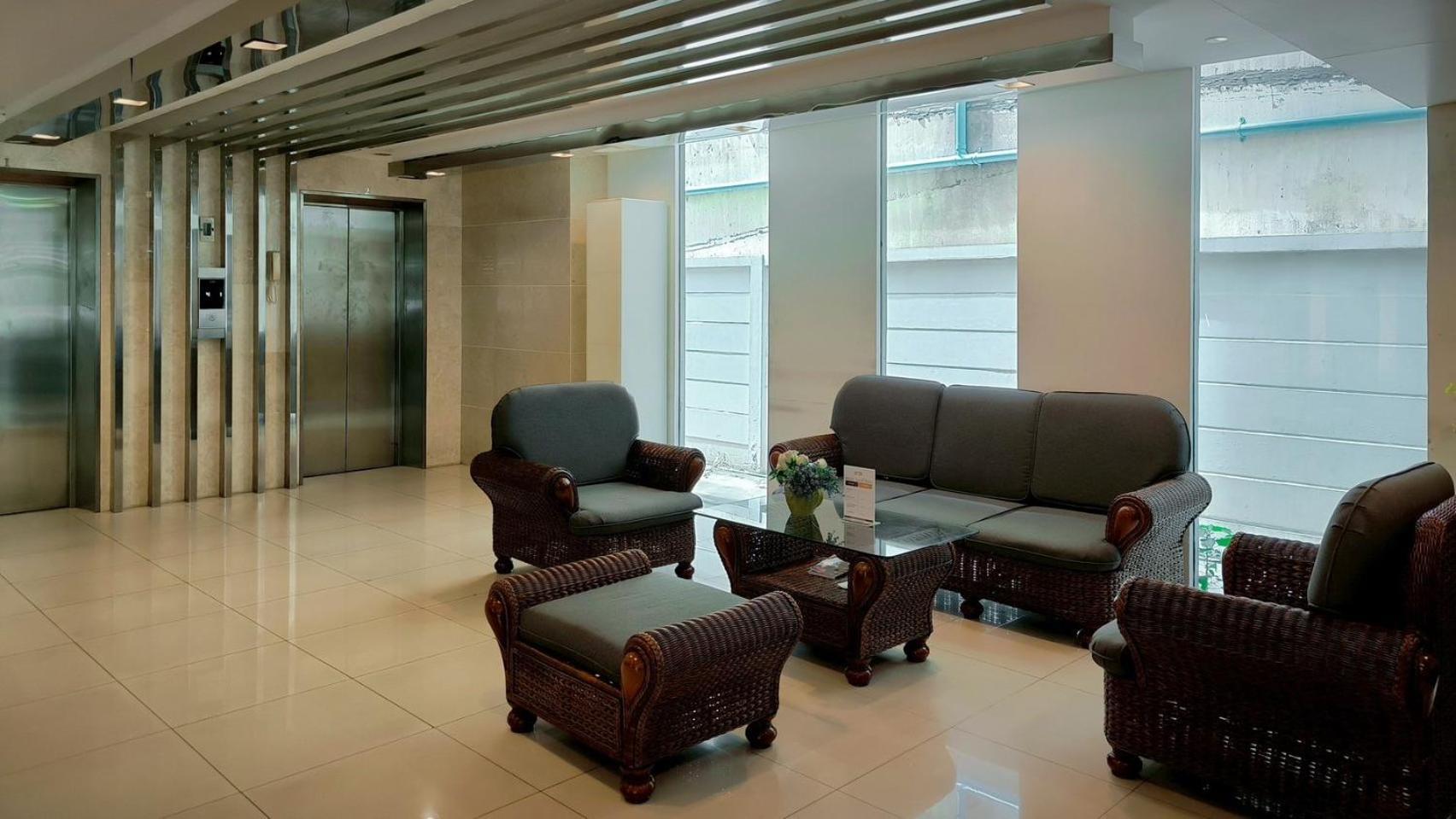 Centric Place Hotel Bangkok Bagian luar foto